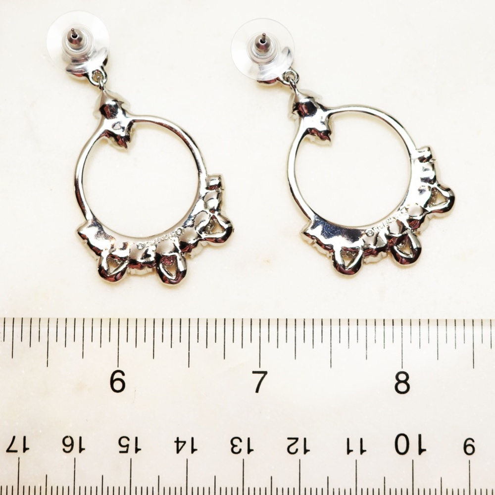 NEW GIVENCHY SWAROVSKI CRYSTAL CHANDELIER EARRINGS - Picture 7 of 8
